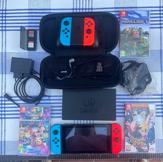 Nintendo Switch + Minecraft + Mario Kart + FIFA 18