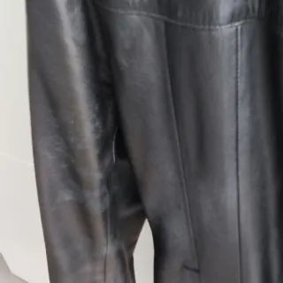 Chaqueta de Piel Negra