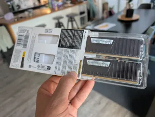 Kit RAM Corsair Vengeance LPX DDR4 16GB