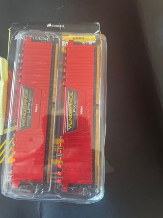 Kit RAM Corsair Vengeance LPX DDR4 3200MHz