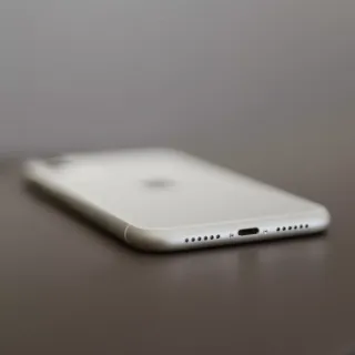 iPhone 11 128 GB ricondizionato bianco