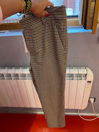 Pantalón cuadros blanco y negro talla M