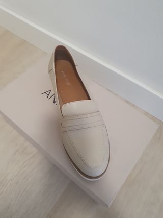 Zapatos planos mujer beige