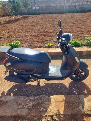 Moto SYM Fiddle 49cc Negra