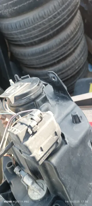 Faro Renault Kangoo '06