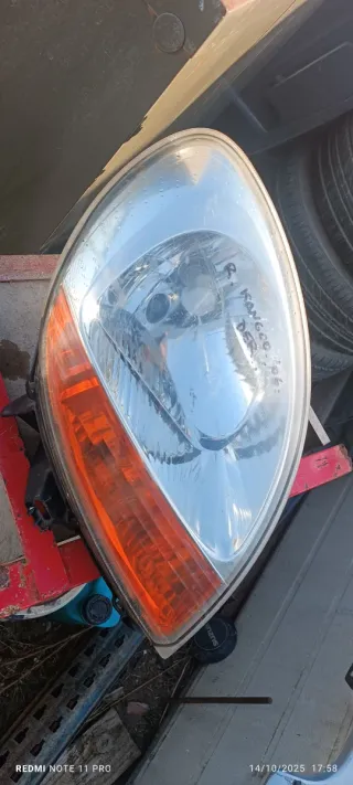 Faro Renault Kangoo '06