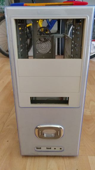 caja chasis ATX ordenador diseño W2000