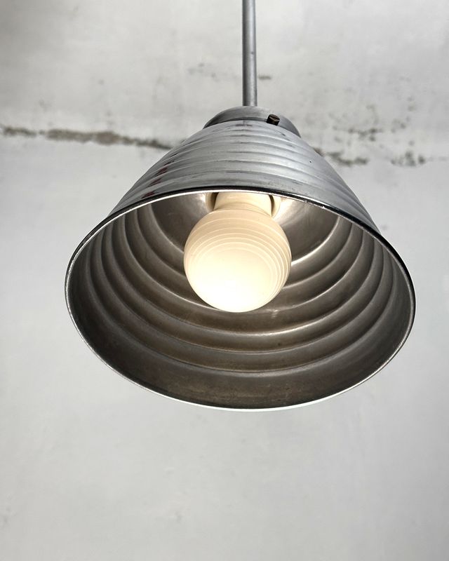 Coppia Lampadari Industriali Vintage alluminio