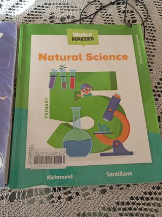 Libros 5°primaria , inglés ,social y natural