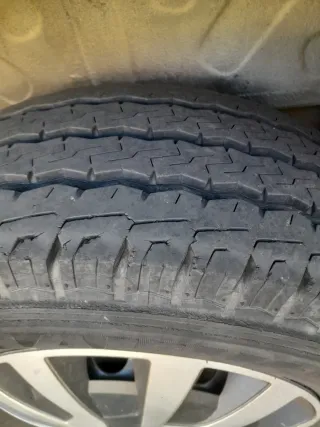 Neumáticos con llantas 225/70/15