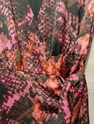 Vestido Zara corto estampado estilo batín