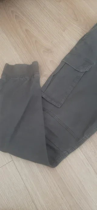 Pantalón cargo verde militar