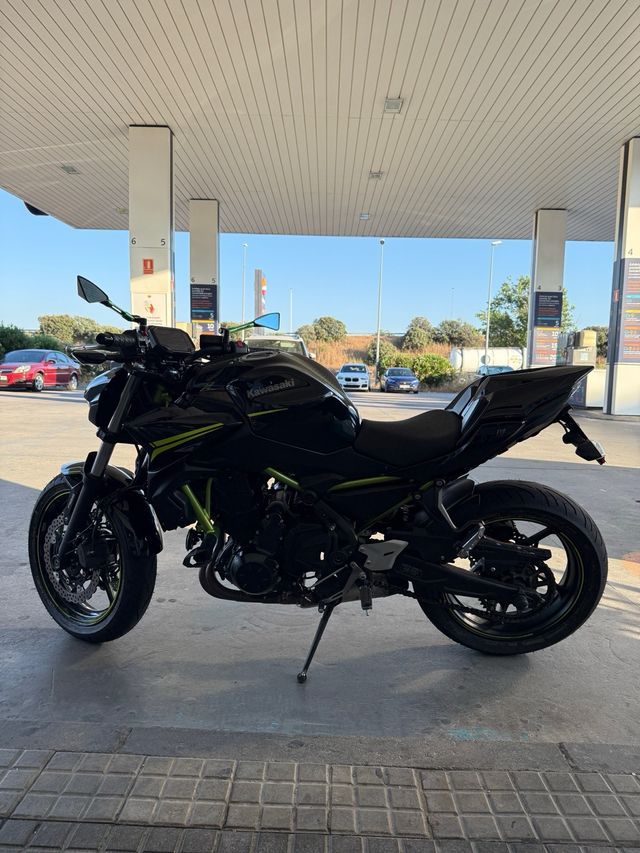Kawasaki Z650 color original