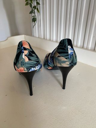 Zapatos de salón Buonarroti florales talla 40
