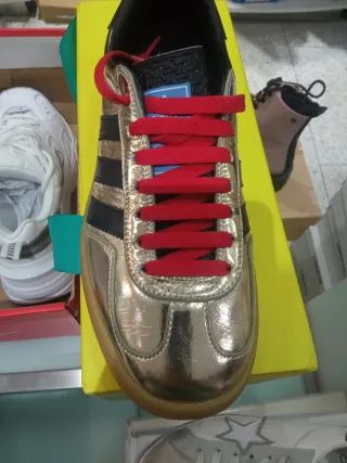 Adidas x Gucci Gazelle Dorado Metalizado