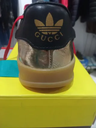 Adidas x Gucci Gazelle Dorado Metalizado