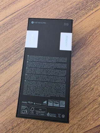 Motorola Razr 60 ULTRA 512 GB sigillato