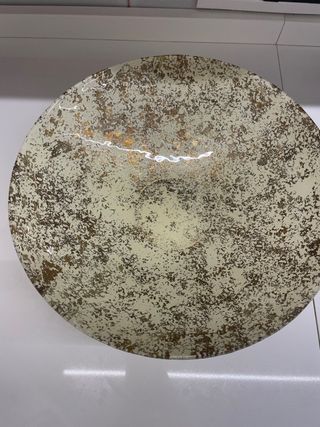Centrotavola in vetro beige e oro