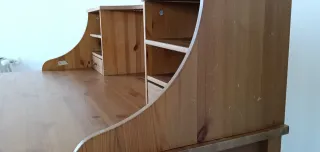 Escritorio de madera IKEA modelo ALVE