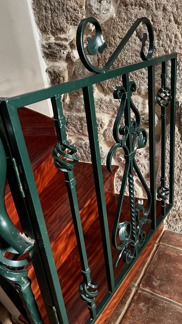 Cancilla de forja artesanal