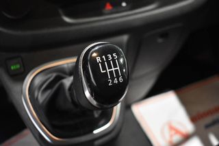 RENAULT TRAFIC FURGÓN ELEVADO 1200 KG L2H2 2.0 DCI 145 CV