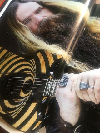 La Heavy 401 - Revista