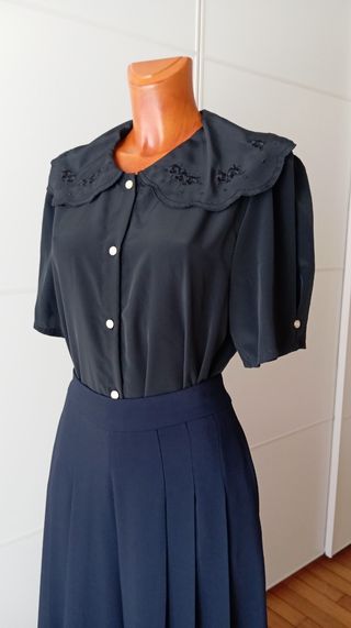 Blusa vintage con cuello Peter Pan. Nueva.