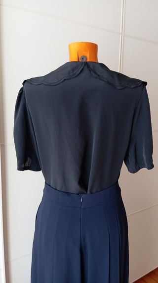 Blusa vintage con cuello Peter Pan. Nueva.