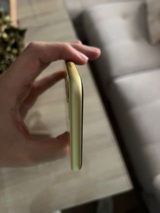 iPhone 11 64GB Giallo