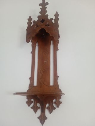 Capilla de madera antigua