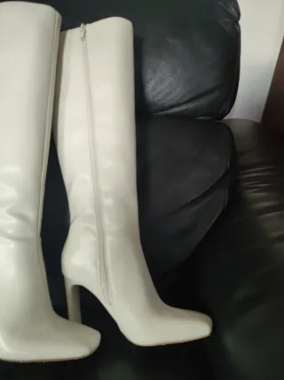 Botas altas Zara blancas