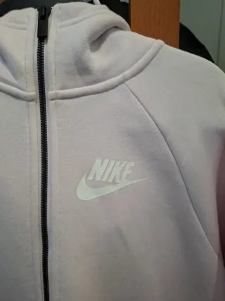 Sudadera Nike rosa con cremallera