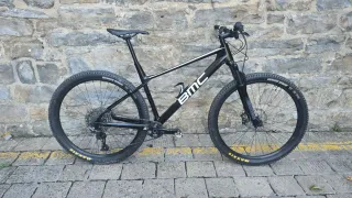 Bicicleta BMC TowStroke 01 Four Carbono XL29