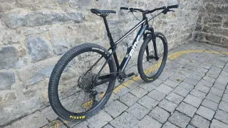 Bicicleta BMC TowStroke 01 Four Carbono XL29