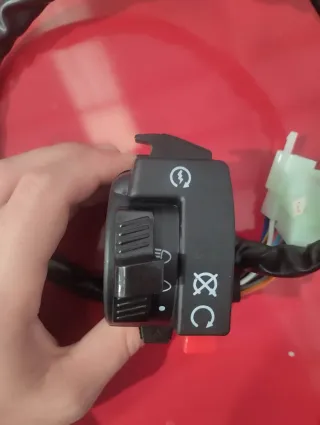 Interruptor Manillar Moto Luces y Bocina