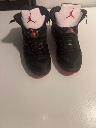 Jordan 5 Negro/Rojo (3 usos)