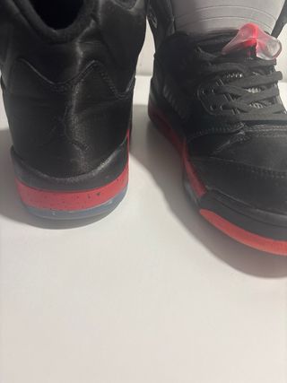 Jordan 5 Negro/Rojo (3 usos)