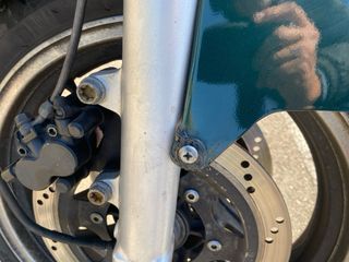 Moto clásica Triumph Trident 900