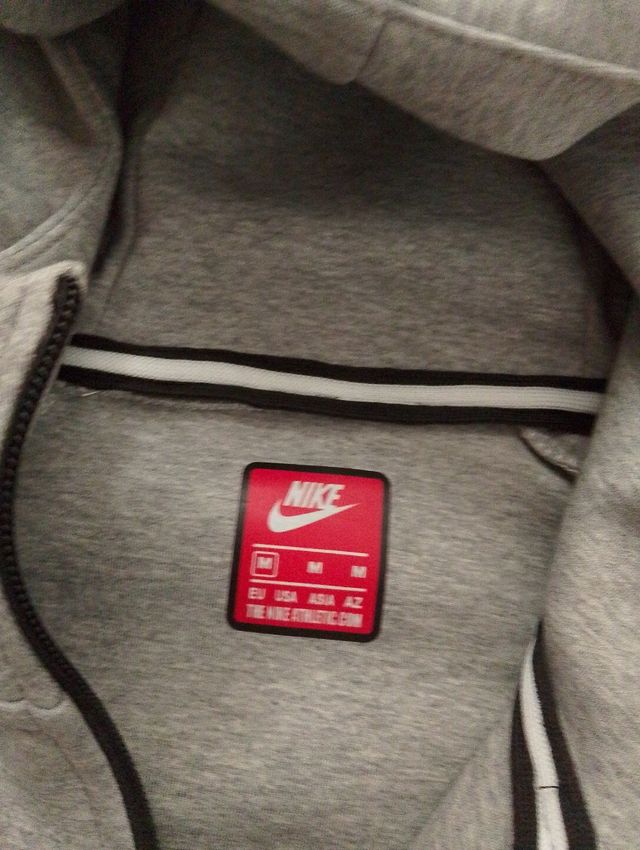 Sudadera Nike Tech Gris