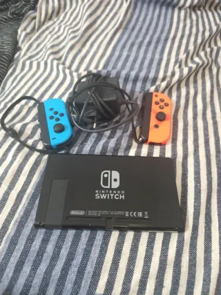 OFFERTA Nintendo Switch Neon