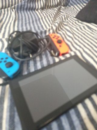 OFFERTA Nintendo Switch Neon
