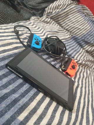 OFFERTA Nintendo Switch Neon