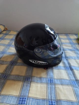 Casco de moto Nitro negro