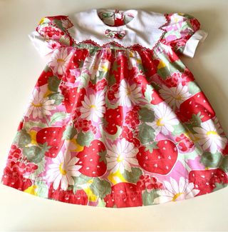 Vestido infantil estampado fresas y flores