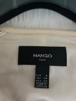 Chaqueta Mango Tweed Rosa y Beige