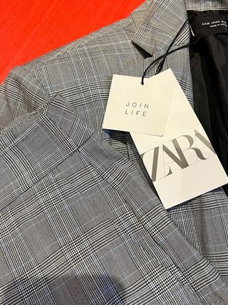 Traje Zara Chaqueta y Pantalón Gris Talla M