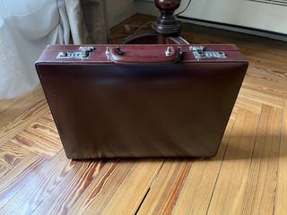 Maletín ejecutivo marrón