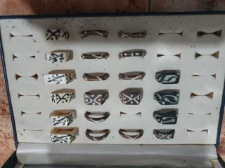 Set de Anillos Multicolor con Brillantes