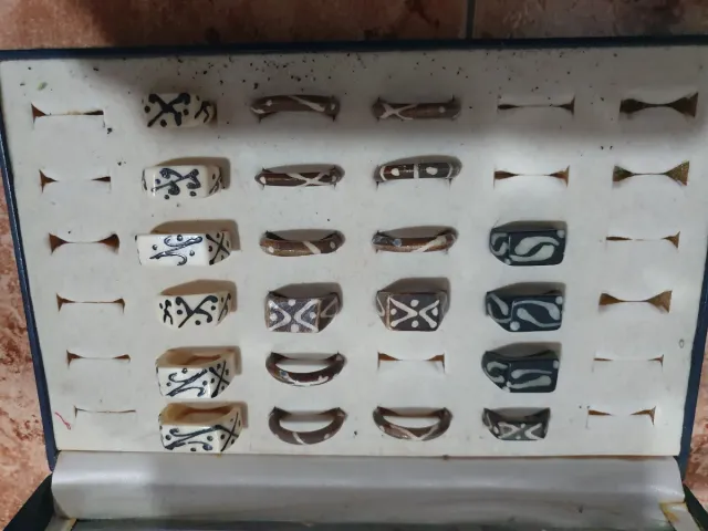 Set de Anillos Multicolor con Brillantes