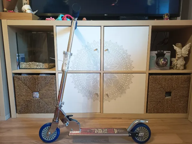 Patinete infantil poco uso